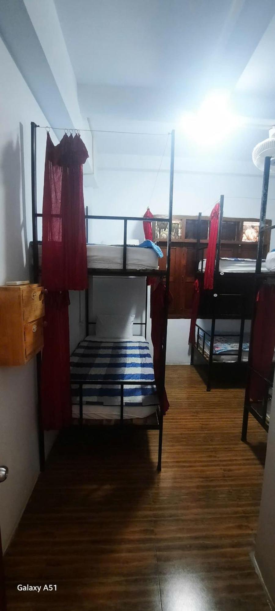 Aurora Backpackers Hostel Luang Prabang Exterior foto